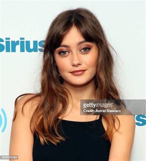 523 Actress Ella Purnell Stock Photos & High